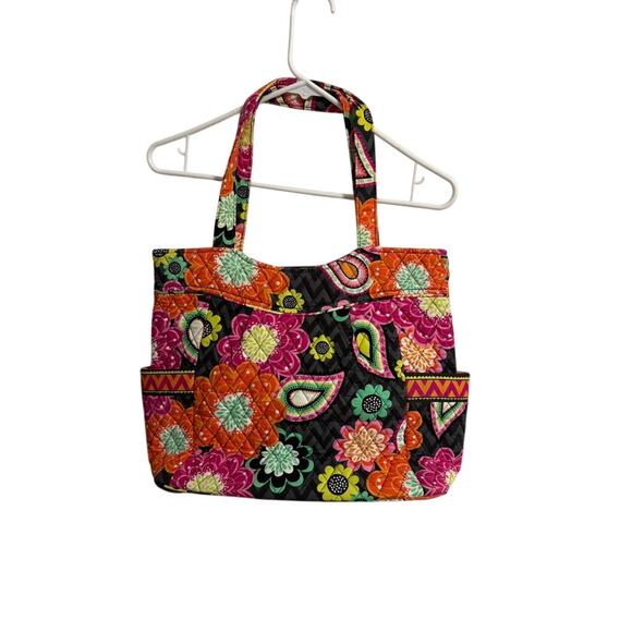 VERA BRADLEY TOGGLE TOTE IN ZIGGY ZINNIA PRINT - RETIRED PRINT - Picture 2 of 5